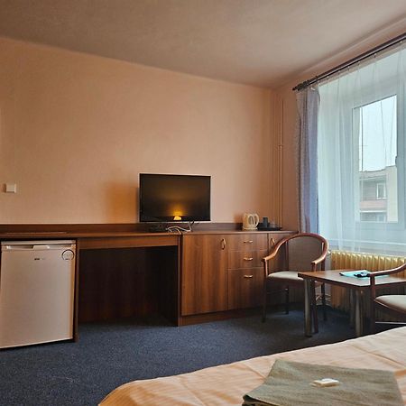 Hotel Trim ปาร์ดูบิตเซ ภายนอก รูปภาพ