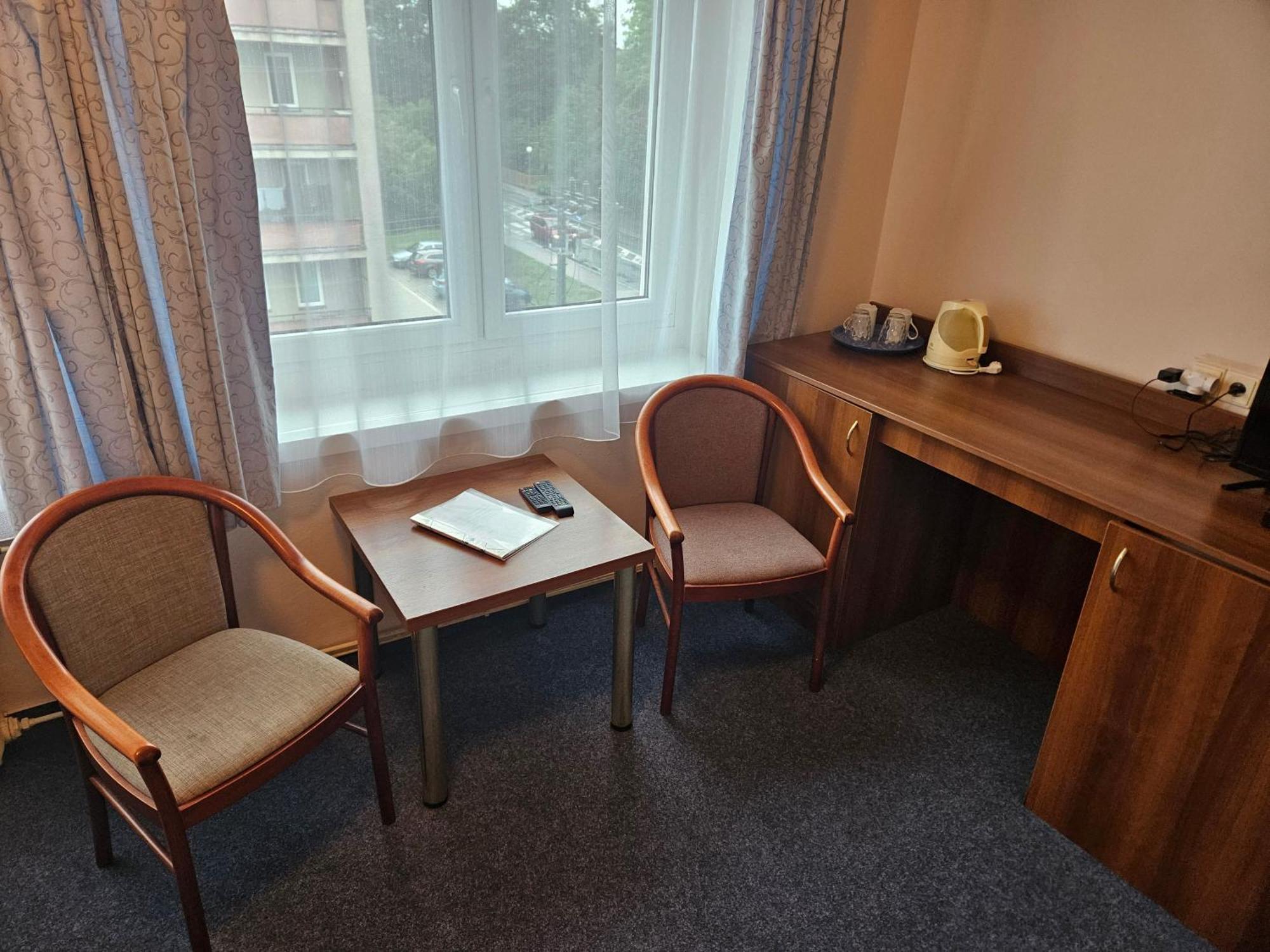 Hotel Trim ปาร์ดูบิตเซ ภายนอก รูปภาพ