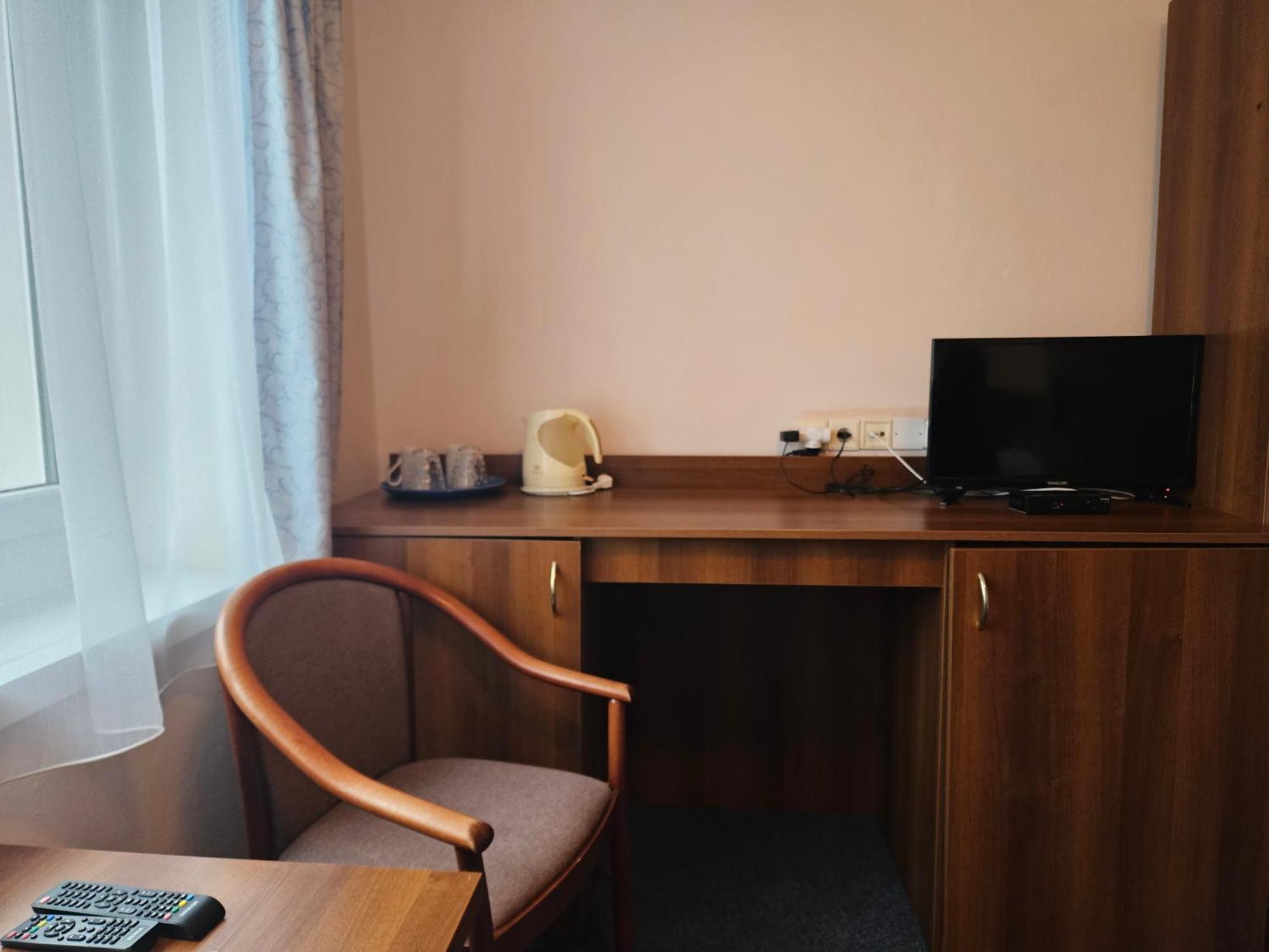 Hotel Trim ปาร์ดูบิตเซ ภายนอก รูปภาพ