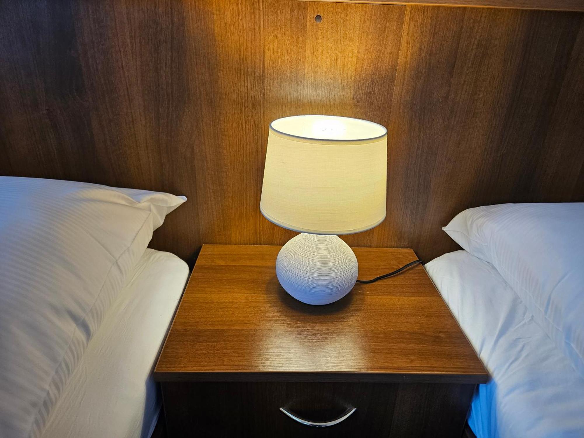 Hotel Trim ปาร์ดูบิตเซ ภายนอก รูปภาพ