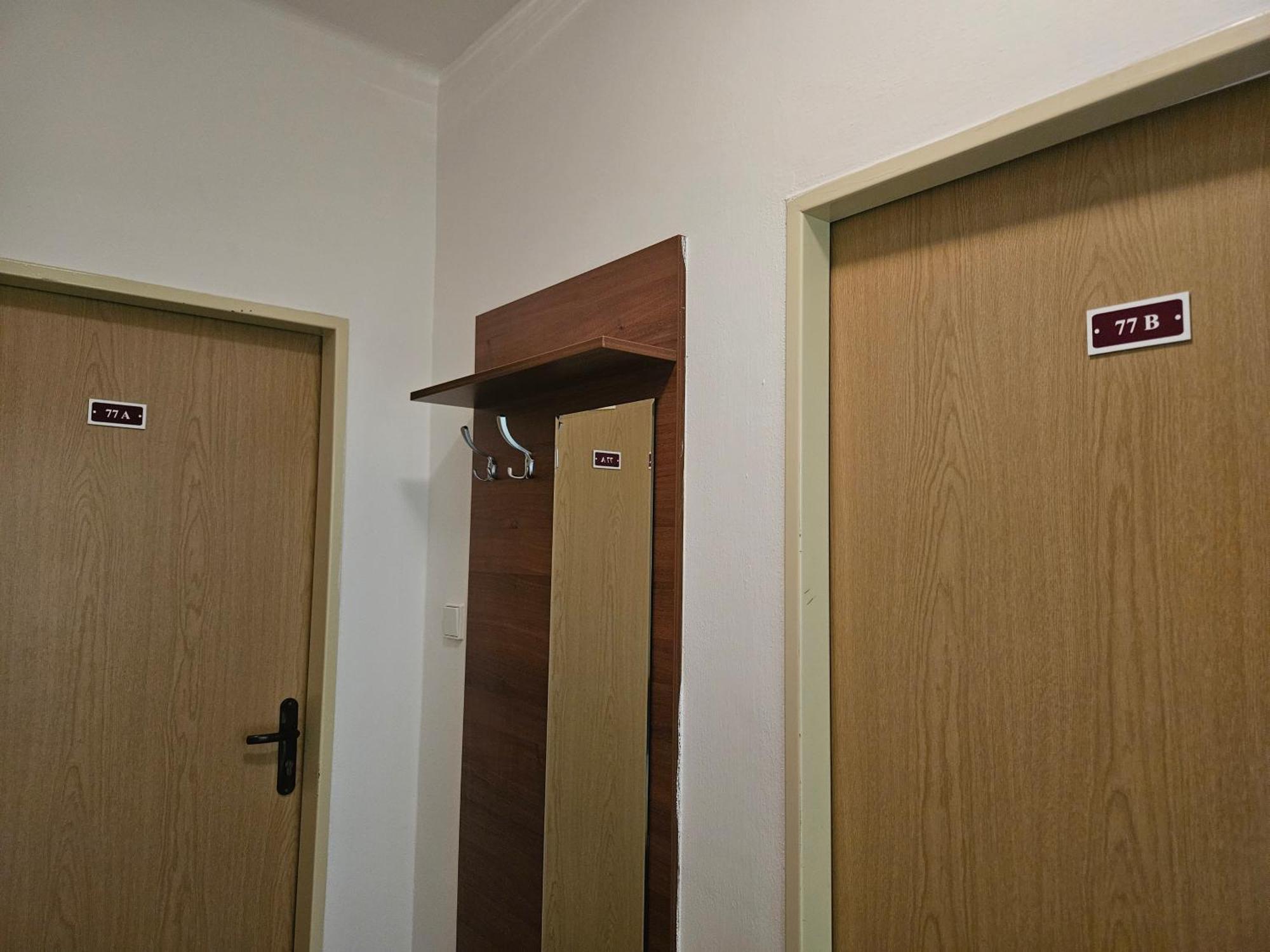 Hotel Trim ปาร์ดูบิตเซ ภายนอก รูปภาพ