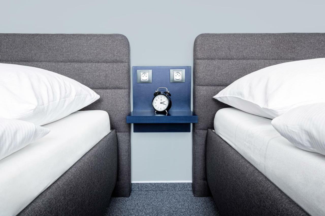 Hotel Trim ปาร์ดูบิตเซ ภายนอก รูปภาพ